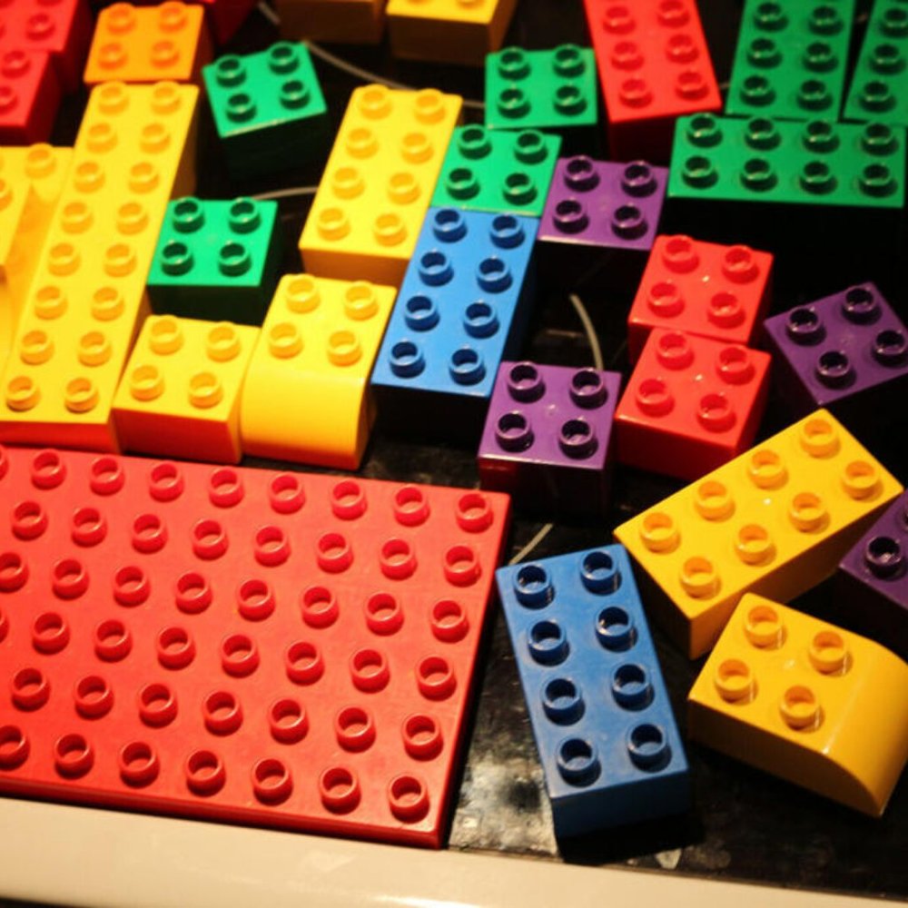 Lego Bright Multi-Color Building Brick Lot - Picture 5 of 9